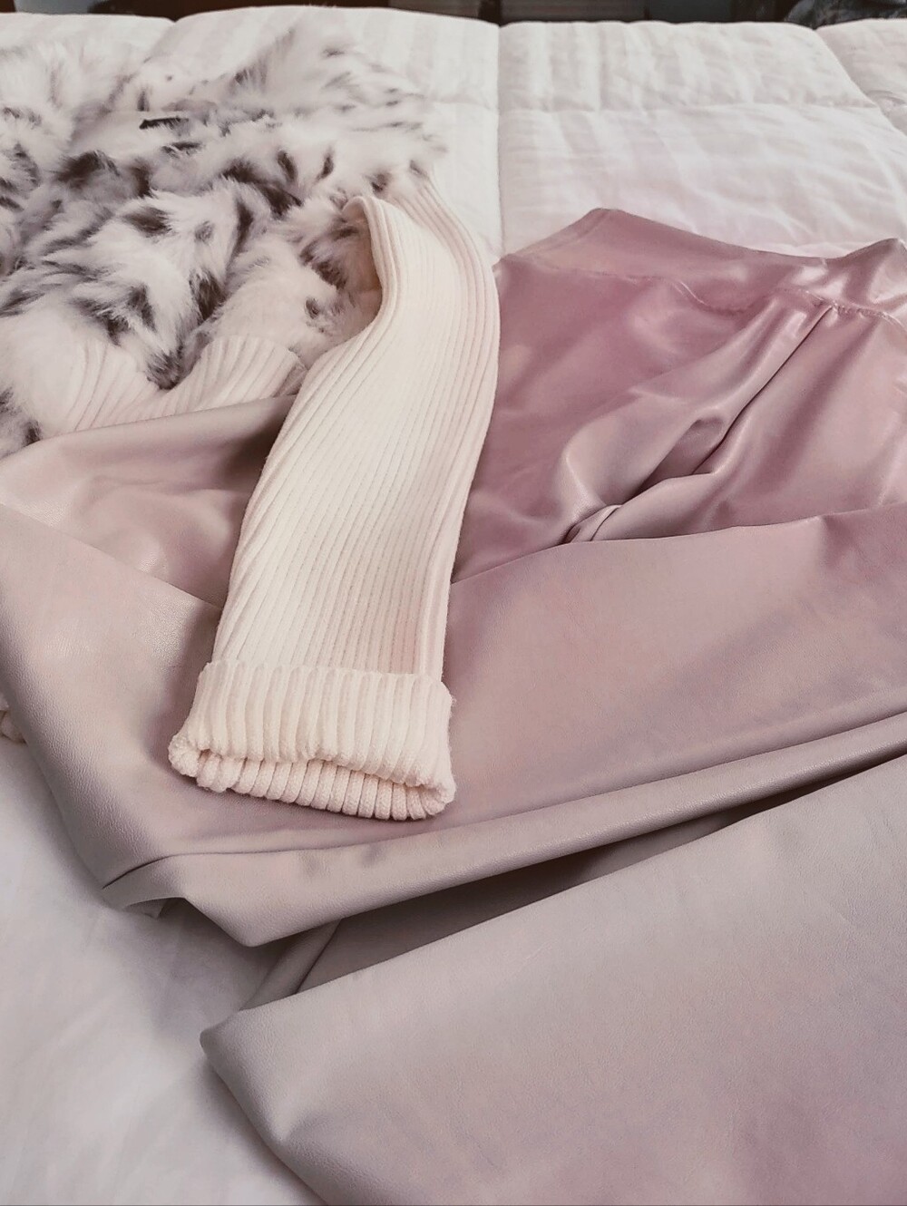 2pc Set. Zipup sweater, Spotted Faux Fur & Aspen Faux Leather Leggings. NWOT.